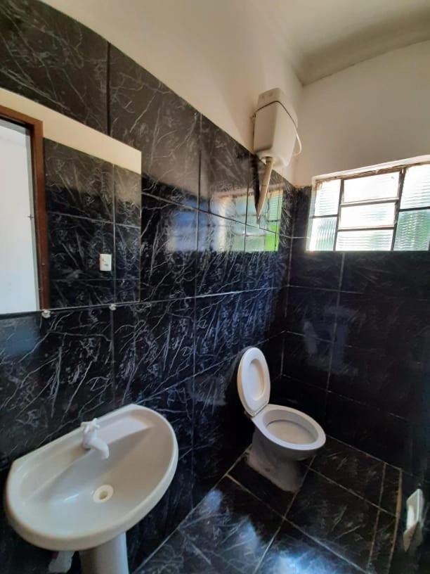Hotel Perola Ltda Куаба Екстериор снимка