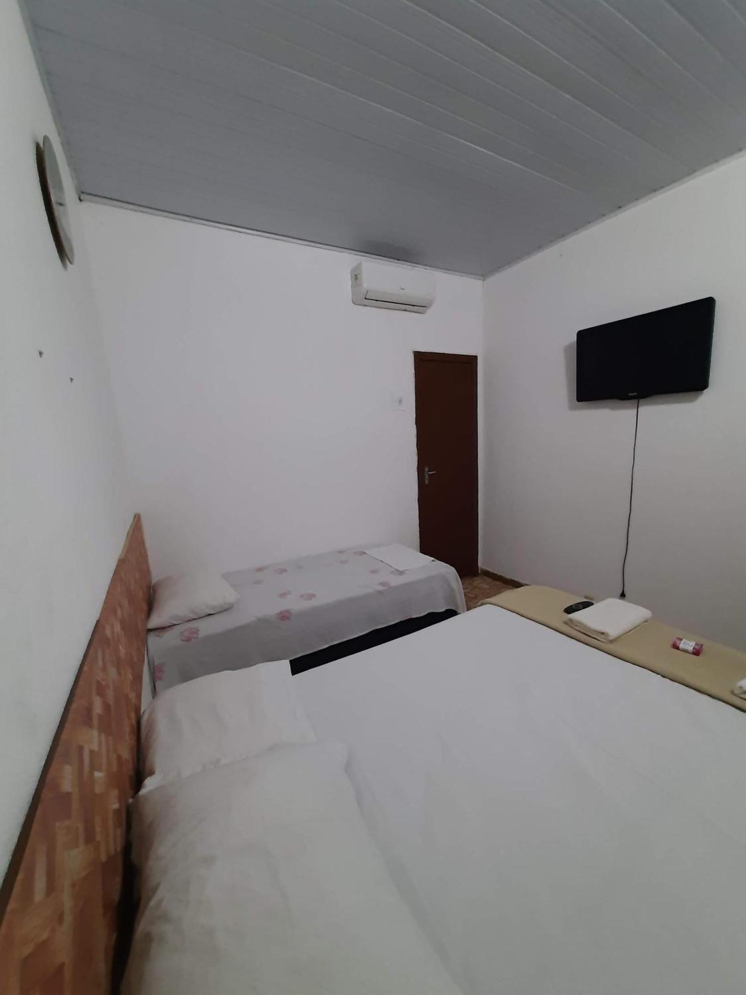 Hotel Perola Ltda Куаба Екстериор снимка