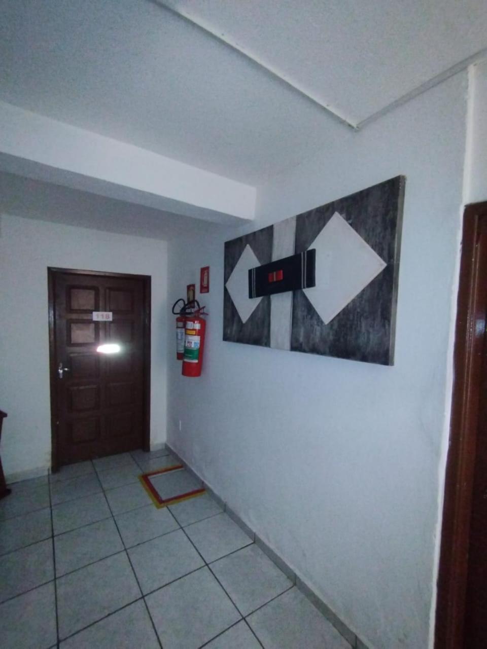 Hotel Perola Ltda Куаба Екстериор снимка